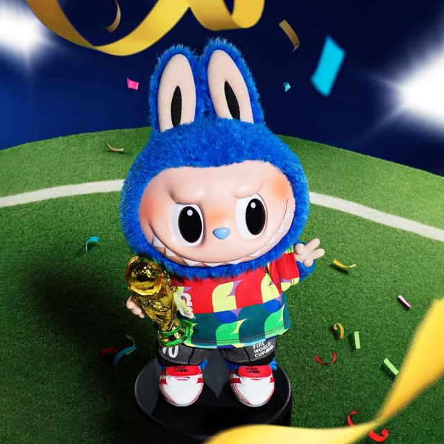 POP MART Labubu THE MONSTERS - FIFA Catch the Win 38cm