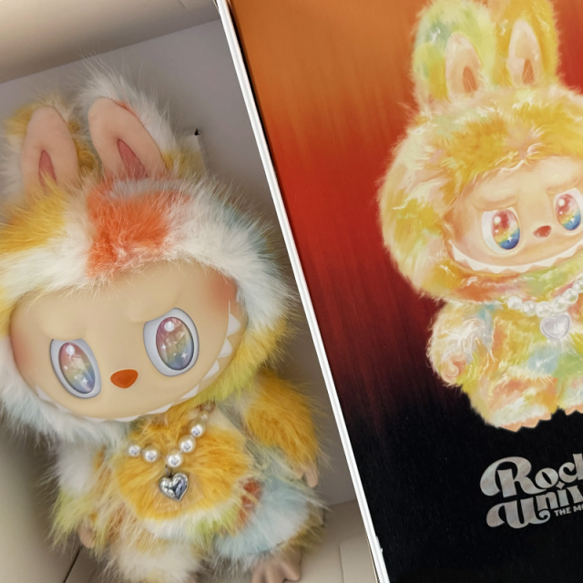 POP MART Labubu THE MONSTERS - Rock The Universe 37cm